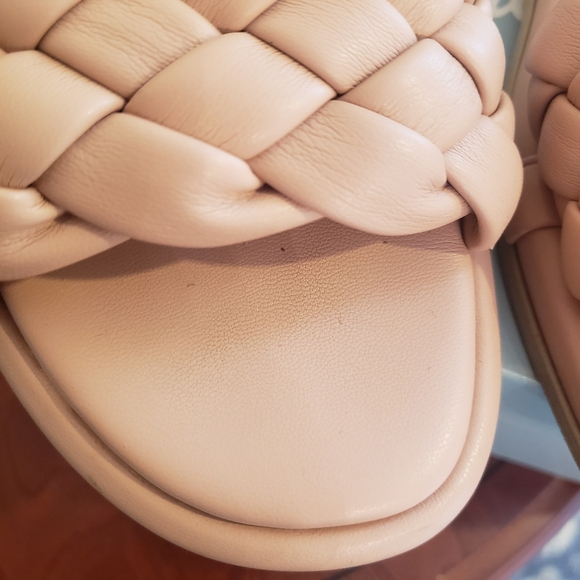 Seychelles slides - Picture 3 of 7